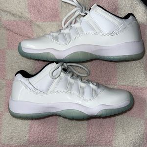 Air Jordan 11 Retro Low Legend Blue